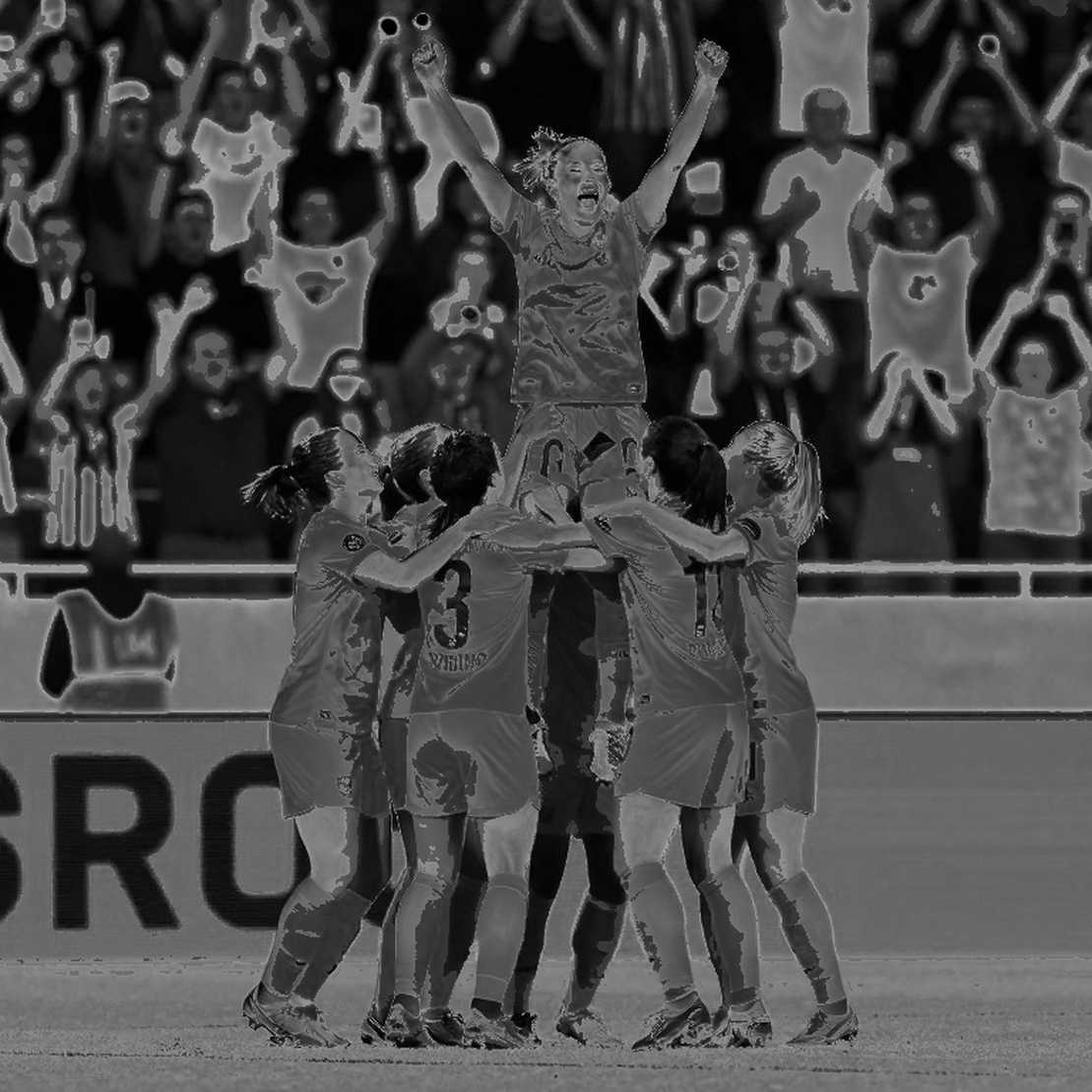 Man City, tuyển Anh và một trận đấu không có sân nhà: ba tín hiệu từ một tuần nhiễu