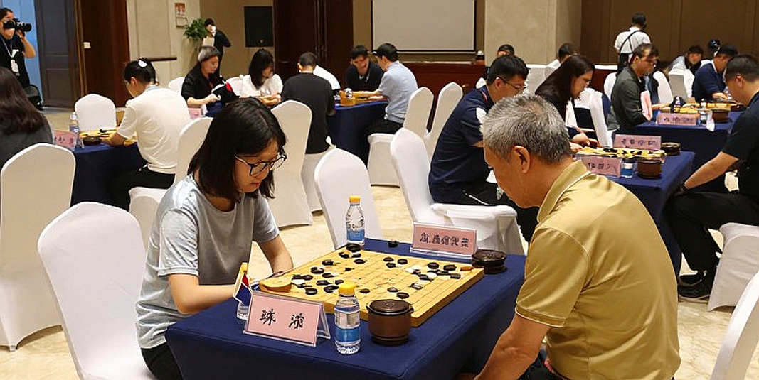 ChessBase chiêu mộ Kostya Kavutskiy: Cuộc chiến giành thị trường nội dung cờ vua