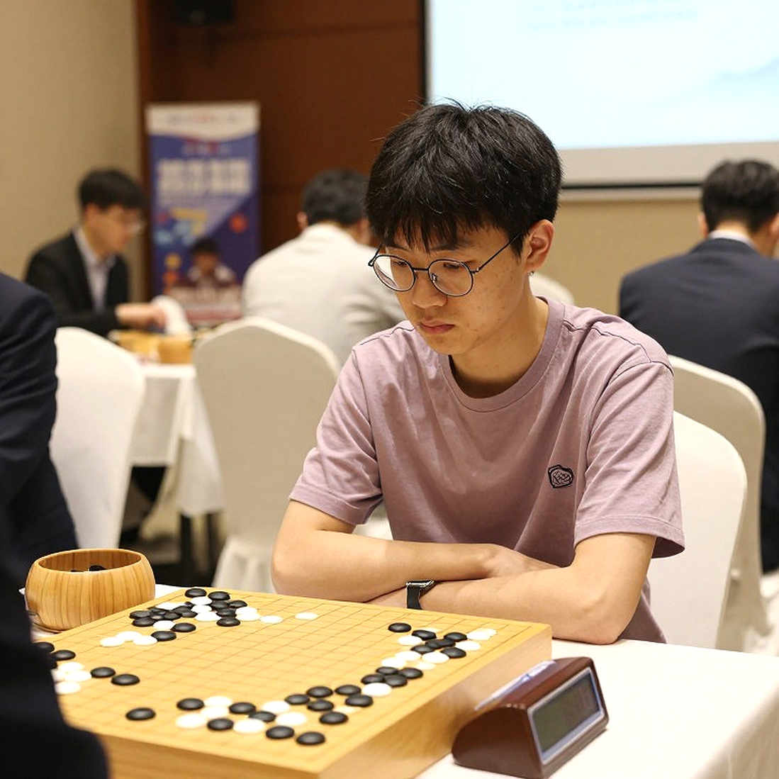 Carlsen trở lại bảo vệ ngai vàng tại Tech Mahindra Global Chess League 2026: Sân chơi 1 triệu USD và bài toán lịch thi đấu nghẹt thở Carlsen trở lại bảo vệ ngai vàng tại Tech Mahindra Global Chess League 2026: Sân chơi 1 triệu USD và bài toán lịch thi đấu nghẹt thở