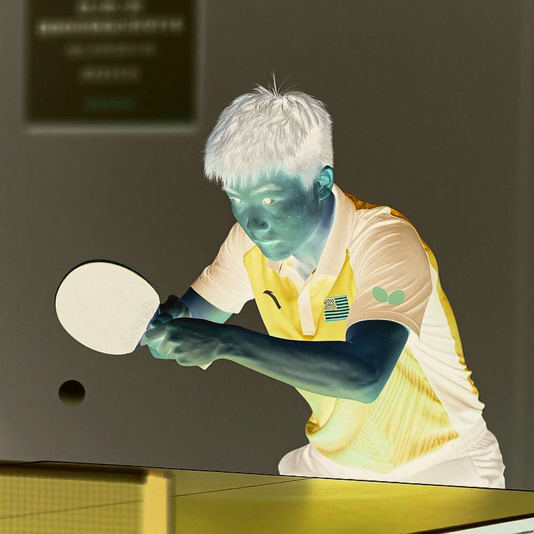 Seven Days Without Medals in Luxembourg: Zhang Yining and Yan Sen Teach Twenty European Children Seven Days Without Medals in Luxembourg: Zhang Yining and Yan Sen Teach Twenty European Children