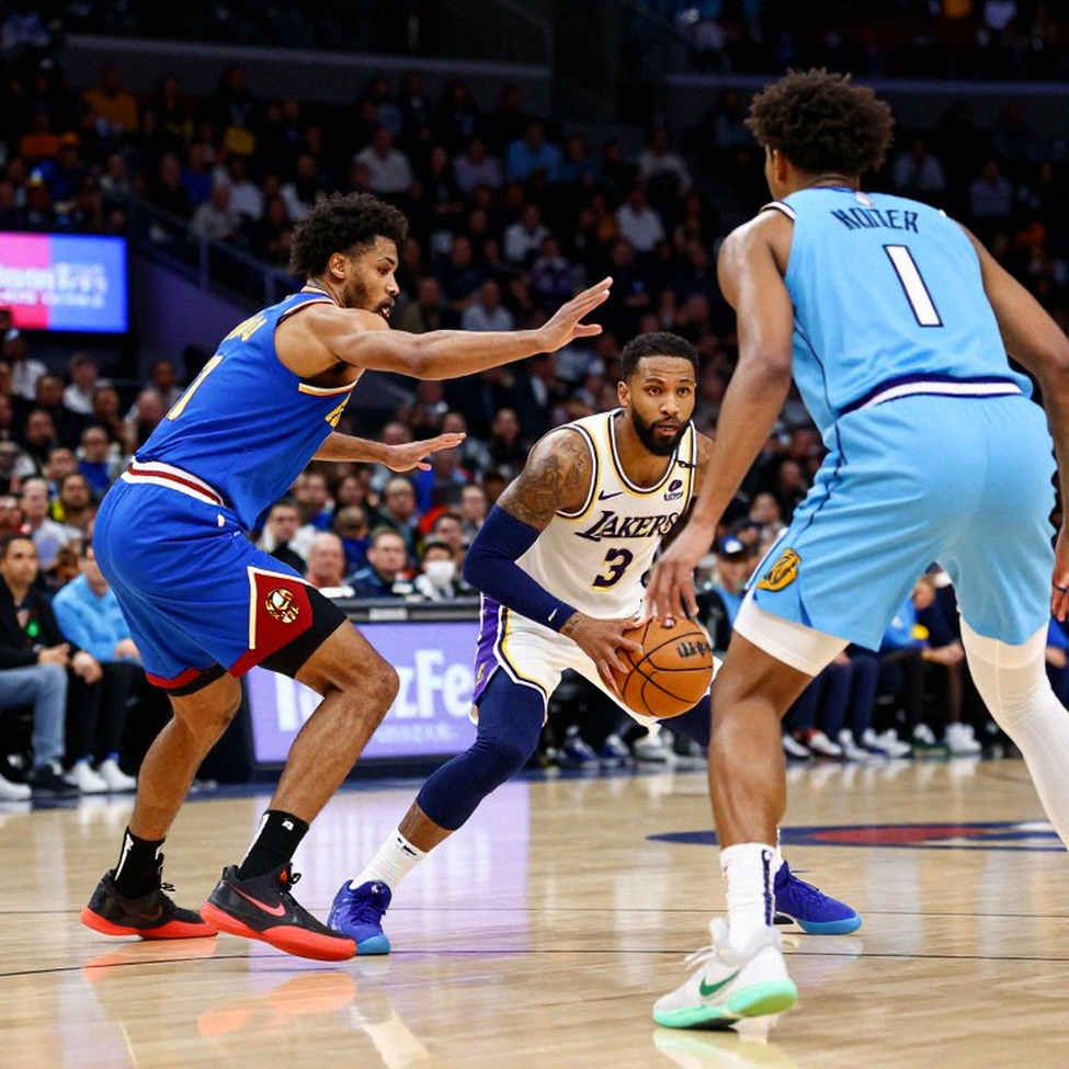 Pablo Laso: 'Chỉ Mike James mới có thể ngăn chặn Mike James'
