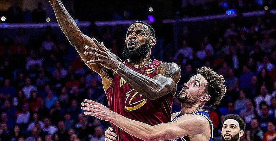Pablo Laso: 'Only Mike James Can Stop Mike James' Pablo Laso: 'Only Mike James Can Stop Mike James'